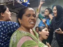 "Speak In Marathi": Fight Over Seat In Mumbai Local Turns Into Language Row "Speak In Marathi": Fight Over Seat In Mumbai Local Turns Into Language Row