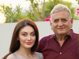 Shefali Jariwala Was Always A Daddy's Girl, From <i>Kaanta Laga</i> Days To His Battle With Cancer Shefali Jariwala Was Always A Daddy's Girl, From <i>Kaanta Laga</i> Days To His Battle With Cancer