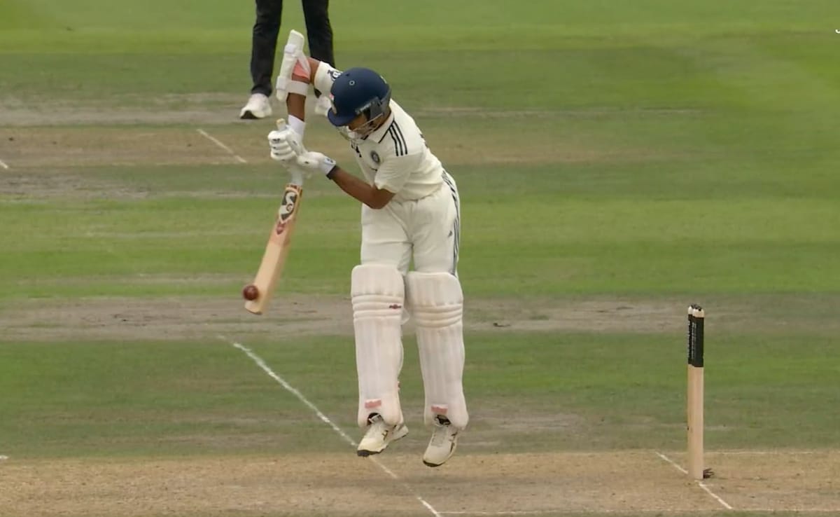 Yashasvi Jaiswal's Bat Broken During Manchester Test. Internet Goes Into Overdrive