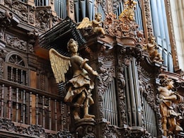 6 Breathtaking Churches Around The World That Appear To Be Stuck In Time