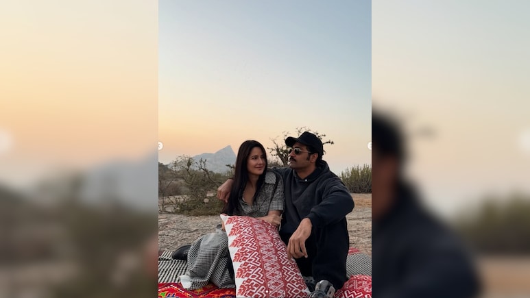 विक्की कौशल ने कैटरीना के 42वें बर्थडे पर शेयर कीं कैंडिड तस्वीरें, पोस्ट शेयर कर कहा- I Love You... विक्की कौशल ने कैटरीना के 42वें बर्थडे पर शेयर कीं कैंडिड तस्वीरें, पोस्ट शेयर कर कहा- I Love You...