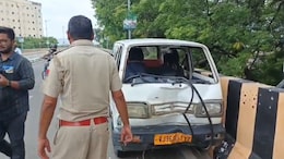 अजमेर में पहले वैन ने स्कूटी-बाइक सवार को मारी टक्कर, फिर 50 फीट ऊंचे पुल से कूदा ड्राइवर; अस्पताल में मौत