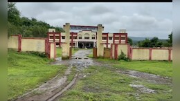 करोड़ों की लागत से बना कॉलेज, सड़क नहीं होने से सुनसान पड़ा है कैम्पस