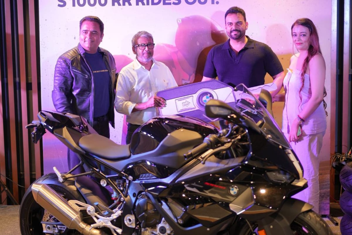 BMW S 1000 RR celebrates 1000 unit sales in India
