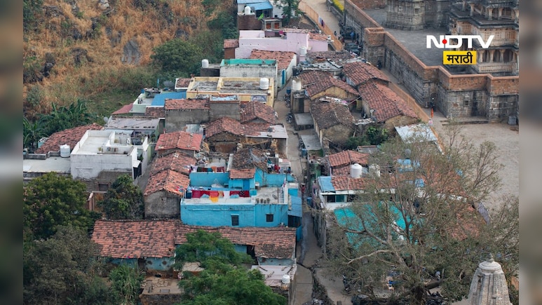 Kolhapur News: 'तर आम्ही थेट कर्नाटकात सहभागी होवू', महाराष्ट्रातल्या 'या' गावाने अशी धमकी का दिली? Kolhapur News: 'तर आम्ही थेट कर्नाटकात सहभागी होवू', महाराष्ट्रातल्या 'या' गावाने अशी धमकी का दिली?