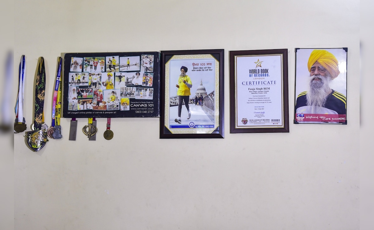 Medals and certificates won by Fauja Singh
