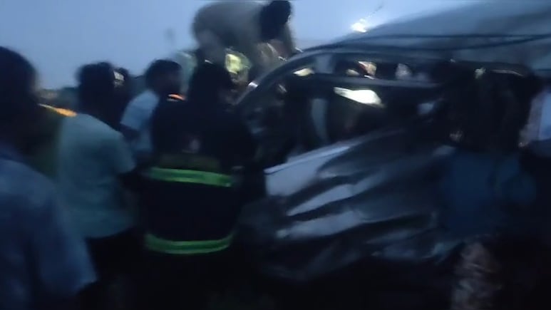 महाराष्ट्र के वाशिम में भीषण सड़क हादसा, 2 लोगों की मौके पर ही मौत, 3 गंभीर रूप से घायल