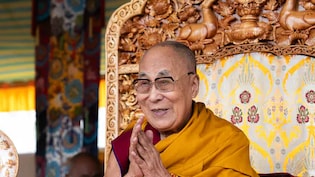 Grammys 2026 Live Updates: दलाई लामा ने जीता पहला ग्रैमी अवॉर्ड, के-पॉप डेमन हंटर्स ने रचा इतिहास