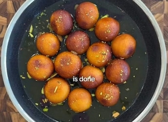 Watch: Foreign Vlogger Makes Gulab Jamun With Eggs, Gets Schooled By Indians Watch: Foreign Vlogger Makes Gulab Jamun With Eggs, Gets Schooled By Indians