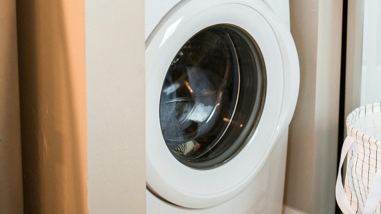 Put In The Clothes Press 1 Button And Let This Washing Machine Do The Work