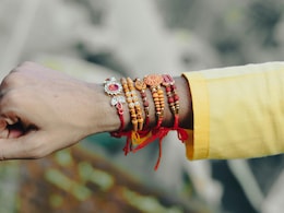 Rakshabandhan 2025: किन्नरों ने बनाई राखियां, भारत-पाक सीमा पर तैनात सैनिकों के लिए लेकर जाएंगी महिलाएं 