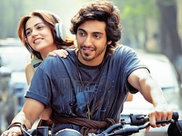 Saiyaara Box Office Collection Day 2: बॉक्स ऑफिस पर कमाई की सूनामी लाई सैयारा, अहान पांडे की डेब्यू फिल्म ने की रिकॉर्ड तोड़ कमाई Saiyaara Box Office Collection Day 2: बॉक्स ऑफिस पर कमाई की सूनामी लाई सैयारा, अहान पांडे की डेब्यू फिल्म ने की रिकॉर्ड तोड़ कमाई