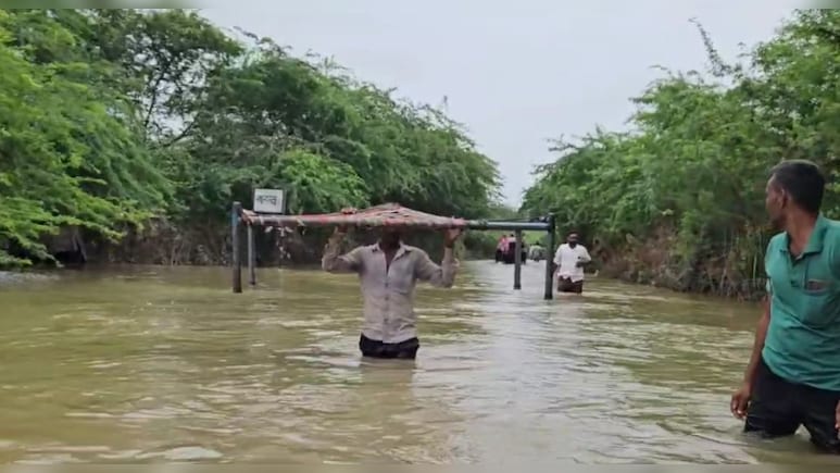Rajasthan: लूनी नदी में बाढ़ से दर्जनों गांवों का संपर्क टूटा, घरों में घुसा पानी; बच्‍चों की पढ़ाई ठप