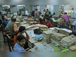 Big News: कार्यालयीन वेळेत ऑफीसमध्ये बर्थडे करणं महागात पडणार, थेट परिपत्रकच निघाले Big News: कार्यालयीन वेळेत ऑफीसमध्ये बर्थडे करणं महागात पडणार, थेट परिपत्रकच निघाले
