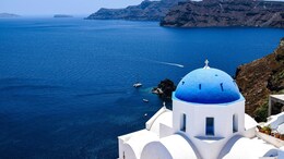 Why Are Rooftops In Santorini, Greece, Blue? 4 Interesting Reasons