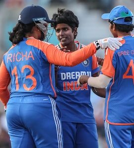 India Women vs England Women 4th T20I Live Score Updates