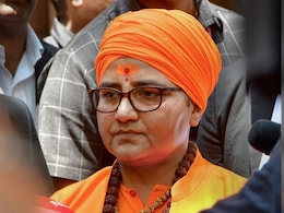 मालेगांव ब्लास्ट केस: शांत बैठी सुनती रहीं प्रज्ञा, कुलकर्णी ने जोड़े हाथ... जानें कोर्ट के अंदर का क्या था मालेगांव ब्लास्ट केस: शांत बैठी सुनती रहीं प्रज्ञा, कुलकर्णी ने जोड़े हाथ... जानें कोर्ट के अंदर का क्या था