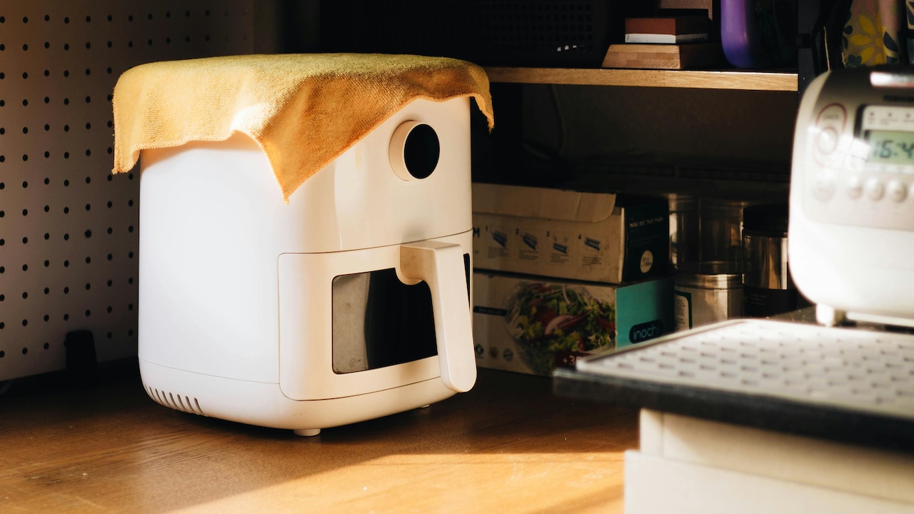 Under ₹3000, over the top, smart picks that roast, crisp, and save.