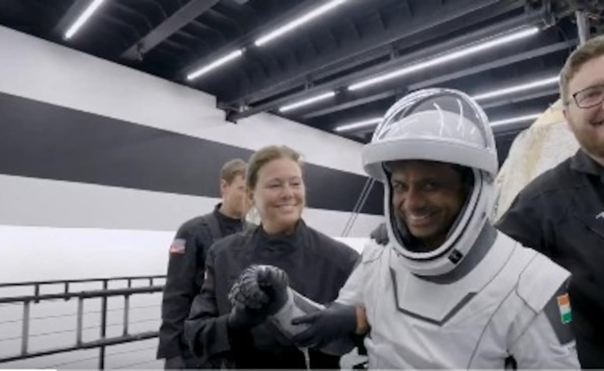 Космическите амбиции на Индия получиха голям тласък с успешното завръщане