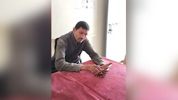 Drunk Teacher: 'आधा तनख्वाह तो जरूर मिलेगा', शराबी शिक्षक का Video हो रहा वायरल