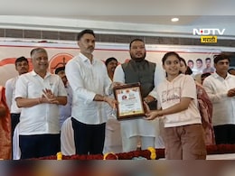 Shiv Sena News: 'अशी मुलाखत जगात पहिल्यांदाच', अडचणीत सापडलेले कदम 'त्या' मुलाखतीबाबत काय म्हणाले? Shiv Sena News: 'अशी मुलाखत जगात पहिल्यांदाच', अडचणीत सापडलेले कदम 'त्या' मुलाखतीबाबत काय म्हणाले?