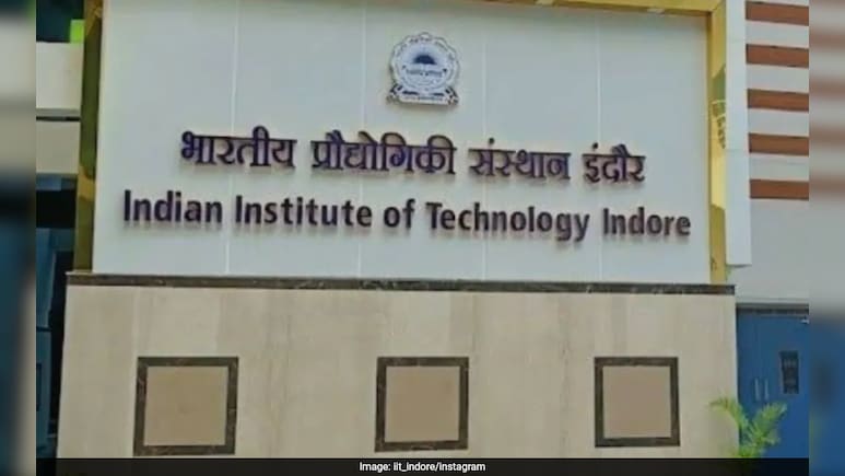IIT इंदौर की नई तकनीक, सिर्फ सात मिनट में कचरे से तैयार होंगे हरित रसायन