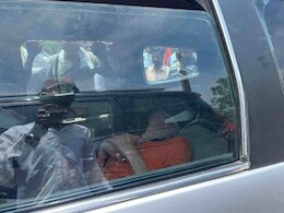 मानवता शर्मसार! परिवार ताजमहल देखने चला... और 80 वर्षीय बुजुर्ग को हाथ-पैर बांधकर कार में छोड़ा मानवता शर्मसार! परिवार ताजमहल देखने चला... और 80 वर्षीय बुजुर्ग को हाथ-पैर बांधकर कार में छोड़ा