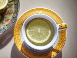 सुबह खाली पेट गुनगुने पानी में मिलाकर पी लें ये 1 चीज, आस-पास नहीं फटकेंगी बीमारियां सुबह खाली पेट गुनगुने पानी में मिलाकर पी लें ये 1 चीज, आस-पास नहीं फटकेंगी बीमारियां