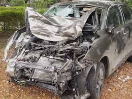 Rajasthan: बारां के पास NH-27 पर भीषण सड़क हादसा, 4 की दर्दनाक मौत, कार के उड़े परखच्चे Rajasthan: बारां के पास NH-27 पर भीषण सड़क हादसा, 4 की दर्दनाक मौत, कार के उड़े परखच्चे