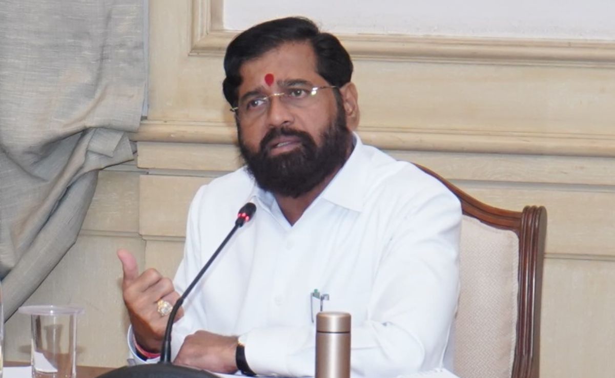 महाराष्ट्र निकाय चुनाव 2026: बांद्रा में शिवसेना शिंदे गुट के उम्मीदवार पर चाकू से हमला