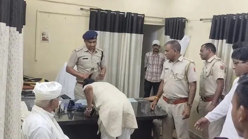 विधायक के पैर पकड़ने के बाद एक्शन में आए डिप्टी एसपी, ASI को हटाया; तीन मामलों की जांच सौंपी