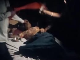 Bundi News: राजस्थान के अस्पताल में बिजली गुल होने से रुकी ऑक्सीजन की सप्लाई, तड़प-तड़प कर हुई महिला की मौत  Bundi News: राजस्थान के अस्पताल में बिजली गुल होने से रुकी ऑक्सीजन की सप्लाई, तड़प-तड़प कर हुई महिला की मौत