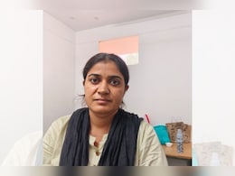 प्राध्यापक भर्ती परीक्षा 2022: SOG ने बाड़मेर में एक और महिला प्राध्यापक को किया गिरफ्तार, पेपर पढ़कर दी थी परीक्षा प्राध्यापक भर्ती परीक्षा 2022: SOG ने बाड़मेर में एक और महिला प्राध्यापक को किया गिरफ्तार, पेपर पढ़कर दी थी परीक्षा