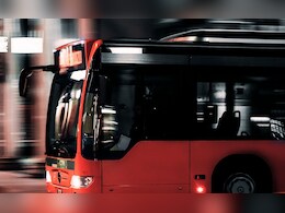 Shocking News : पुण्याहून परभणीला निघालेलं युगुल; अचानक नवजात बाळाला धावत्या बसमधून दिलं फेकून, प्रवासी हादरले! Shocking News : पुण्याहून परभणीला निघालेलं युगुल; अचानक नवजात बाळाला धावत्या बसमधून दिलं फेकून, प्रवासी हादरले!