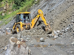 केदारनाथ यात्रा पर फिर लगा ब्रेक, भूस्खलन से मुनकटिया सड़क बंद, सोनप्रयाग में रोके गए यात्री