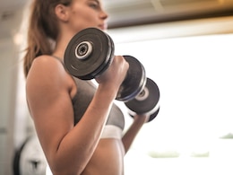 This Celebrity Fitness Instructor's 4-Move Dumbbell Routine Is Perfect For Home Workouts This Celebrity Fitness Instructor's 4-Move Dumbbell Routine Is Perfect For Home Workouts