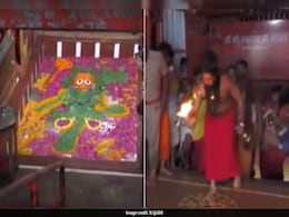 Watch: River Ganga Submerges Famous Bade Hanuman Mandir In Prayagraj, Video Goes Viral Watch: River Ganga Submerges Famous Bade Hanuman Mandir In Prayagraj, Video Goes Viral