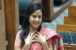 CBI Submits Report On 'Cash-For-Query Scam' Against Mahua Moitra To Lokpal CBI Submits Report On 'Cash-For-Query Scam' Against Mahua Moitra To Lokpal