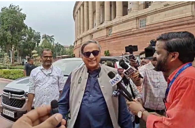 क्या कांग्रेस शशि थरूर को देगी संसद में बोलने का मौका? या ऑपरेशन सिंदूर पर NDA मारेगी 'चौका'