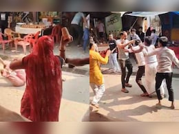 बरसाना बना 'पानीपत', जानिए क्यों छिड़ा कुल्हड़ युद्ध बरसाना बना 'पानीपत', जानिए क्यों छिड़ा कुल्हड़ युद्ध