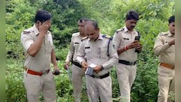 पेड़ एक, फंदा एक और शव दो... लड़का-लड़की मंदिर के पीछे जंगल में लटके मिले, जानें पूरा मामला