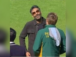 Truth Behind Ajay Devgn's Meeting With Shahid Afridi In England As Pictures Go Viral Truth Behind Ajay Devgn's Meeting With Shahid Afridi In England As Pictures Go Viral