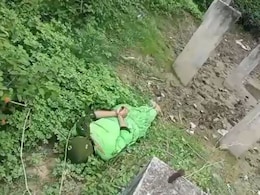 जेल से छूटते ही पीड़िता से दुष्कर्म कर झाड़ियों में फेंका, आरोपी फरार, कांग्रेस ने कानून व्यवस्था पर उठाए सवाल   जेल से छूटते ही पीड़िता से दुष्कर्म कर झाड़ियों में फेंका, आरोपी फरार, कांग्रेस ने कानून व्यवस्था पर उठाए सवाल