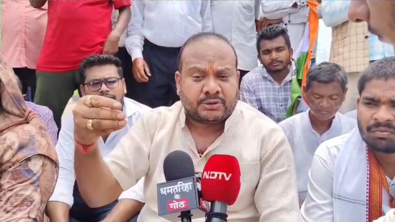 भाजपा नेता ने अपनी ही सरकार पर लगाया भ्रष्टाचार का आरोप, तो कांग्रेस ने भी कर दिया पलटवार