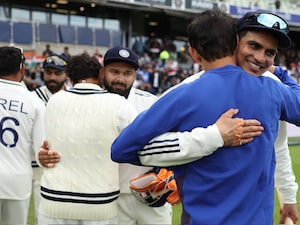 Gambhirs Post-Match Act Stumps Everyone,  Shastri Says "Dont See That..."