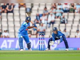 दीप्ति शर्मा ने वनडे रैंकिंग में लगाई लंबी छलांग, स्मृति मंधाना टॉप पर, जानें बाकी खिलाड़ियों का हाल