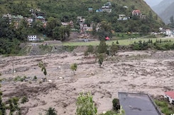 Monsoon Havoc In Himachal: 5 Dead, 16 Missing In Mandi; Over 400 Roads Closed Monsoon Havoc In Himachal: 5 Dead, 16 Missing In Mandi; Over 400 Roads Closed