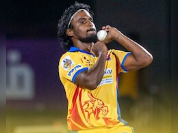 गजब! डीटी चंद्रशेखर ने एक पारी में लिए 10 विकेट, रिकॉर्ड बुक में दर्ज हुआ नाम गजब! डीटी चंद्रशेखर ने एक पारी में लिए 10 विकेट, रिकॉर्ड बुक में दर्ज हुआ नाम