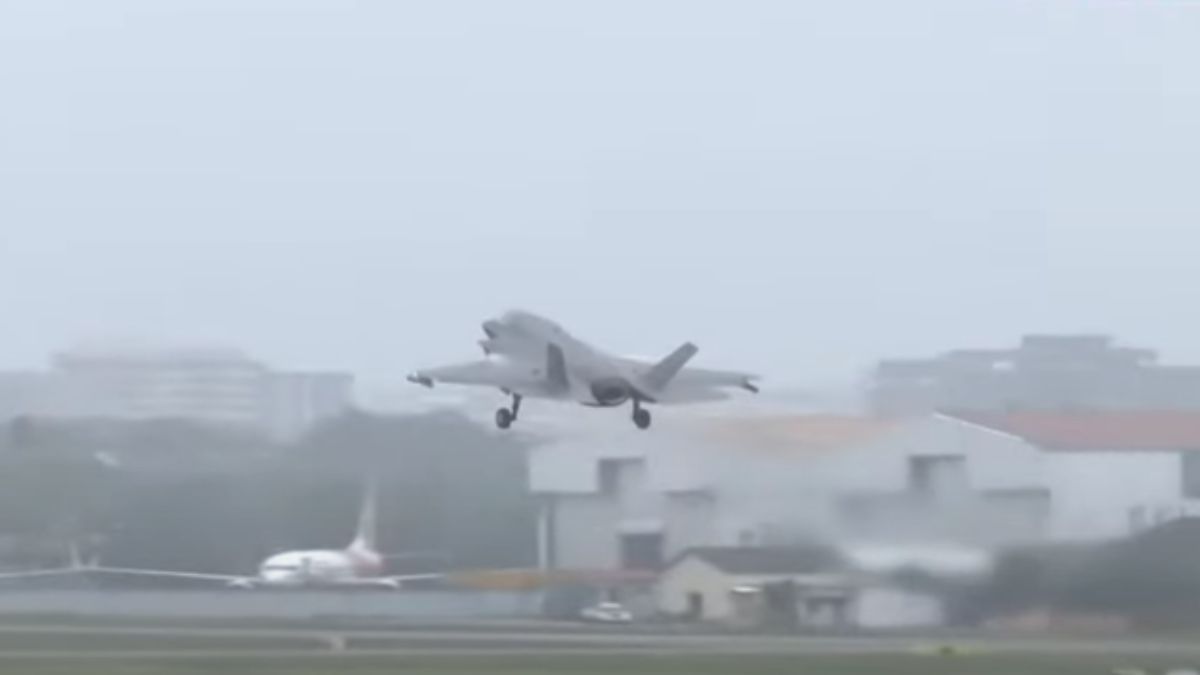F-35B Fighter Leaves Kerala Airport After Being Stranded For 5 Weeks