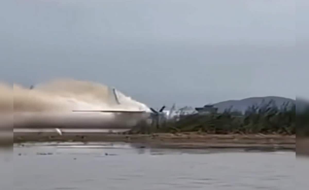 Video Shows Moment Russian Plane Crashed, Killing 43 On Board